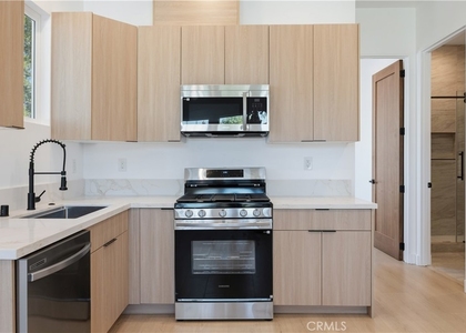 7700 1/2 Lasaine Avenue - Photo 1
