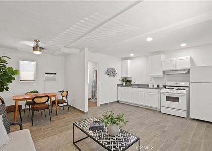 3008 N Arrowhead - Photo 1