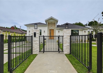 4844 Biloxi Avenue - Photo 1