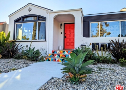 2943 Potomac Avenue - Photo 1