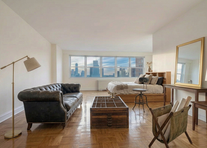  8th Avenue - Photo 1