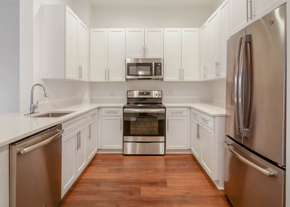 1415 North Taft Street - Photo 1