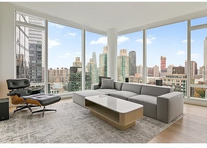30 Riverside Boulevard - Photo 1