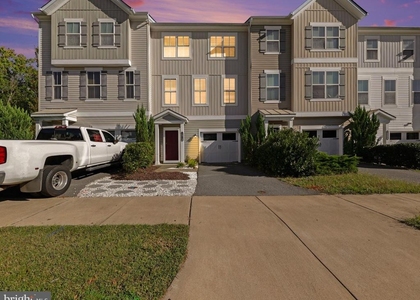 1512 Hudgins Farm Circle - Photo 1