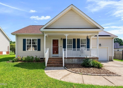 211 Courtland Drive - Photo 1