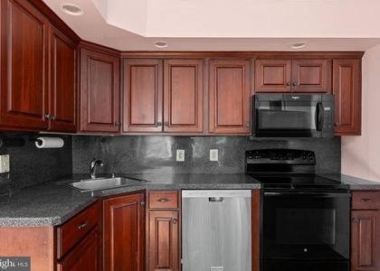 54 W State Street - Photo 1