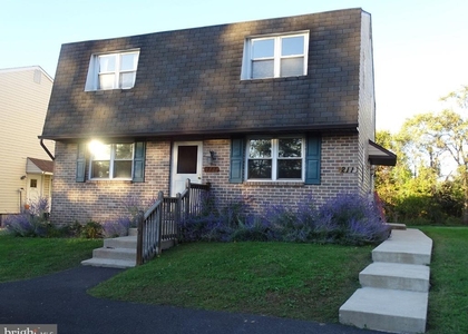 111 Hunter Way - Photo 1