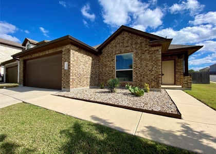 466 Eagle Brook Ln - Photo 1