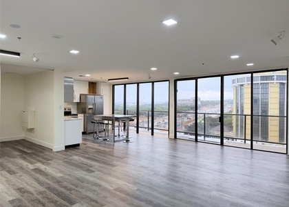 40 N Interstate 35 - Photo 1