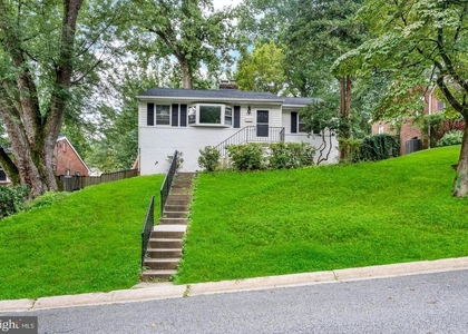 121 Whitmoor Terrace - Photo 1