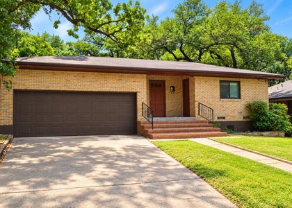 919 Keith Ln - Photo 1