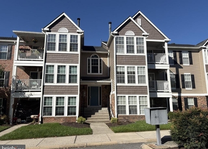 902 Swallow Crest Court - Photo 1