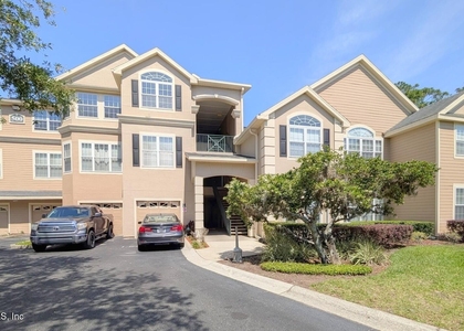 13810 Sutton Park Drive N - Photo 1