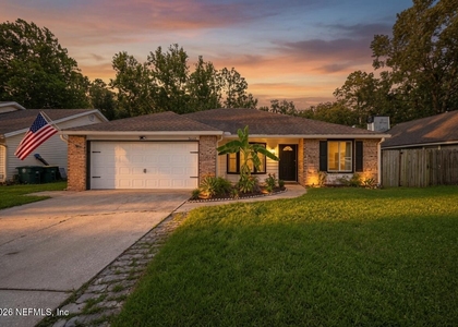 3660 Mandarin Woods Drive N - Photo 1