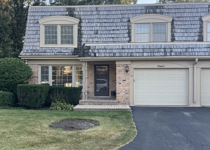 19w143 Avenue Rue Royal Avenue - Photo 1