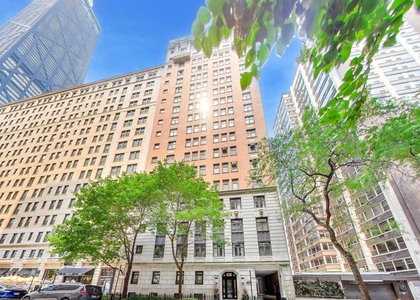 222 E Chestnut Street - Photo 1