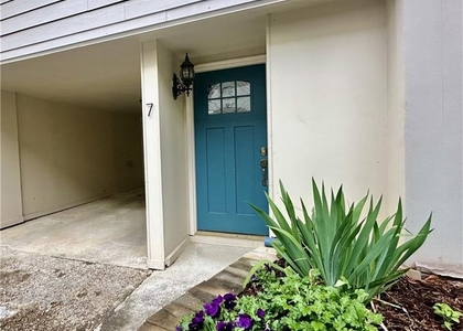 835 Glendale Terrace Ne - Photo 1