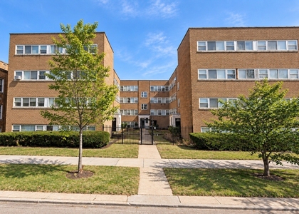 6019 N Fairfield Avenue - Photo 1