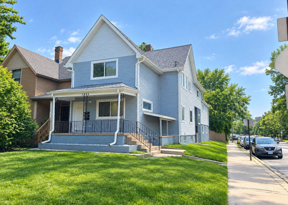 1846 Wesley Avenue - Photo 1