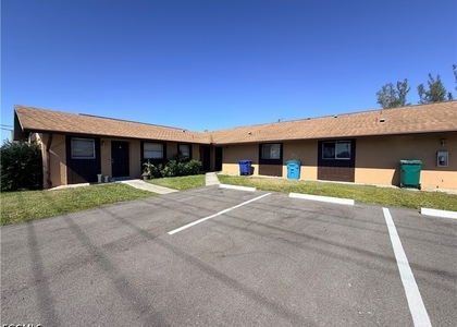 829 Gleason Parkway - Photo 1