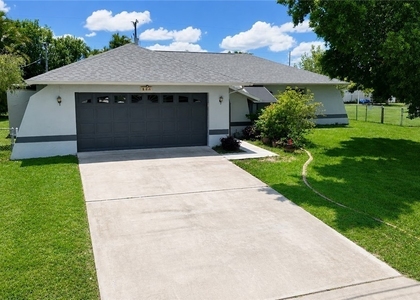 133 Ne 23rd Avenue - Photo 1