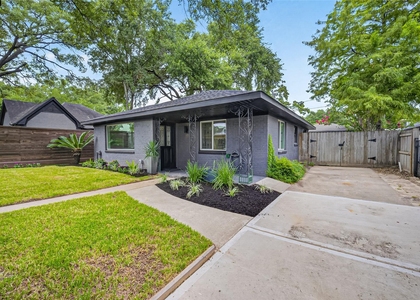 419 Fairbanks Street - Photo 1