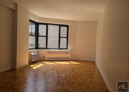 4th Ave - Photo 1
