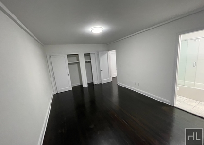 West 55 Street - Photo 1