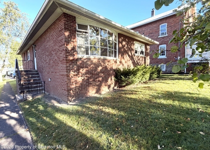 935 N Irving Avenue - Photo 1