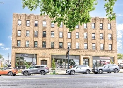 1458 Northampton Street - Photo 1