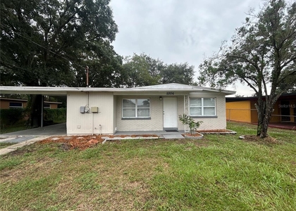 5206 S 84th Street - Photo 1