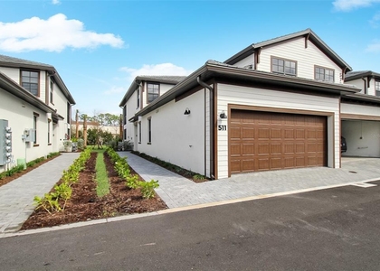 5703 N Honore Avenue - Photo 1