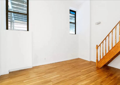 207 East 37th Street - Photo 1