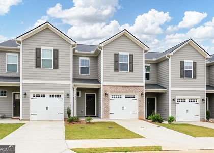 139 Chastain Drive - Photo 1