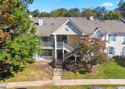77 Sapphire Ln - Photo 1