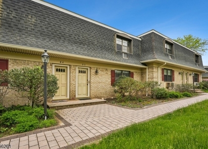 768 Springfield Ave - Photo 1