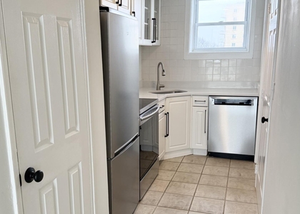 448 Ocean Avenue N - Photo 1