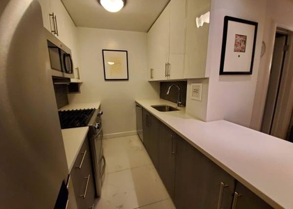 West 58th Street - Photo 1