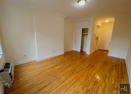 East 83 Street - Photo 1