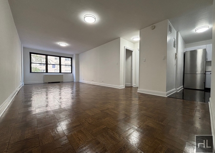 5 Avenue - Photo 1