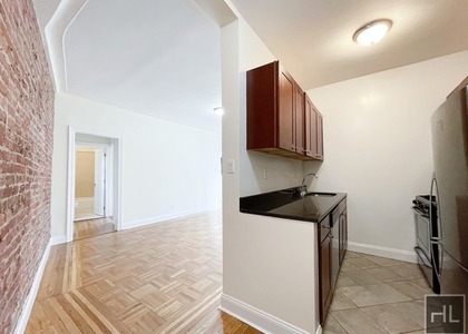 West 11th Street - Photo 1