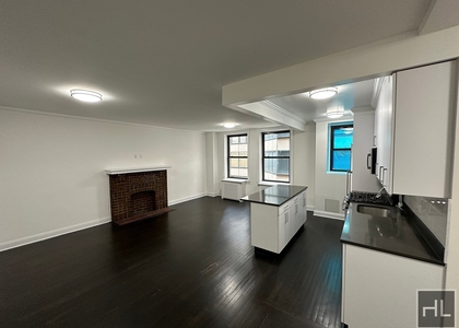 West 55 Street - Photo 1
