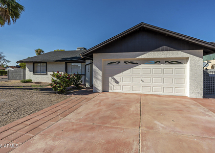 7204 E Drummer Avenue - Photo 1
