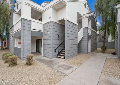 3065 N 67th Avenue - Photo 1