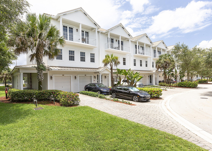 6807 Lakeside Circle N - Photo 1