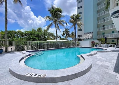 3250 Ne 28th Street - Photo 1