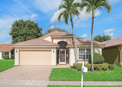 5737 Royal Club Dr. Drive - Photo 1