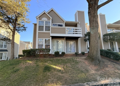 9627 Vinca Circle - Photo 1