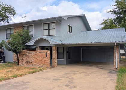 320 N Charles Street - Photo 1