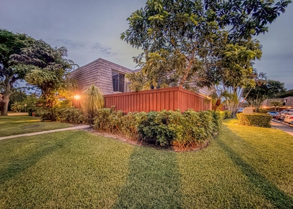 2552 Sw 15th Street - Photo 1